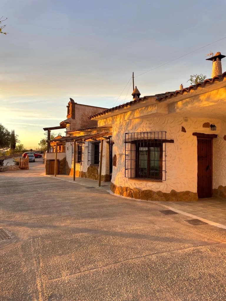 Cuevas el Atochal Orígenes